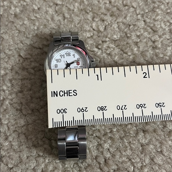 Swiss Army womans watch - Picture 5 of 6